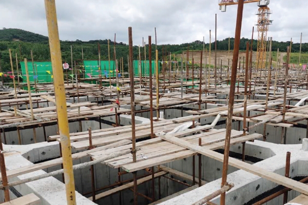 歐西建材為您分享PVC防水卷材滿粘法施工工藝！